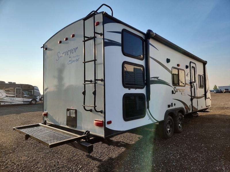 2014 Forest river Surveyor VIN 4X4TSVB29EL024137 COPART salvage auction — BURN, ON - PERMIT NO BRAND - UNFIT, sold $550 on 2026-09-15 (photo 4)