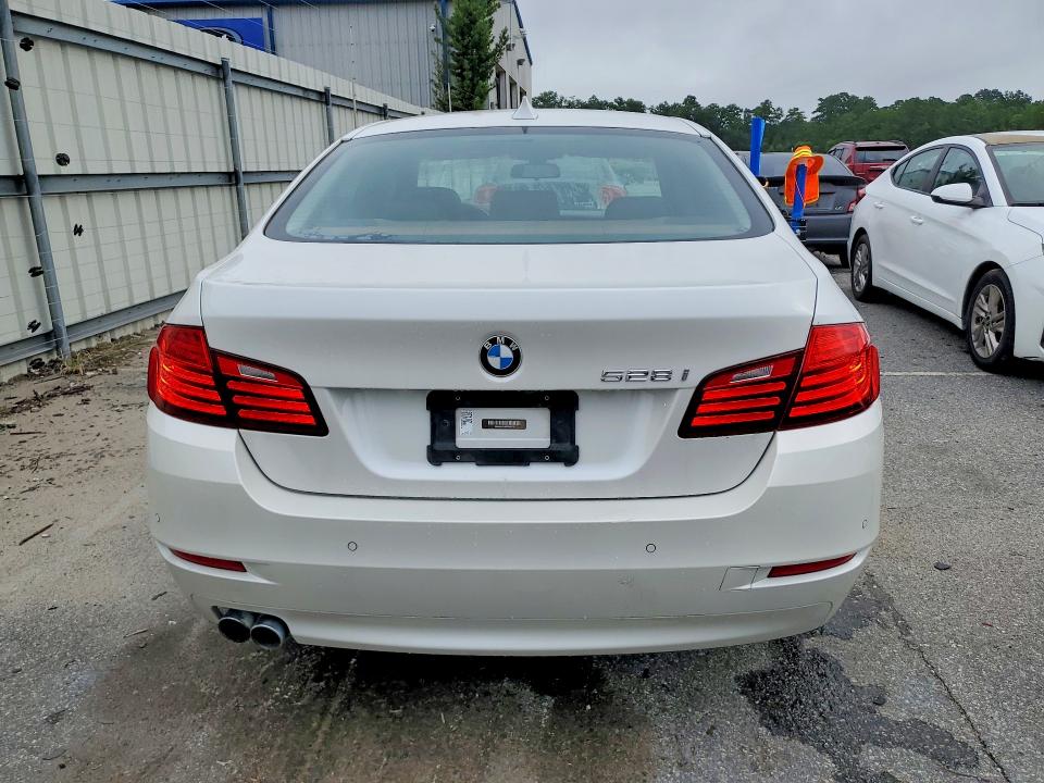 2016 BMW 5er VIN WBA5A5C54GG348275 COPART salvage auction — MINOR DENT/SCRATCHES, Ga - Cert Of Title-Salvage, sold $1,600 on 2026-08-20 (photo 6)