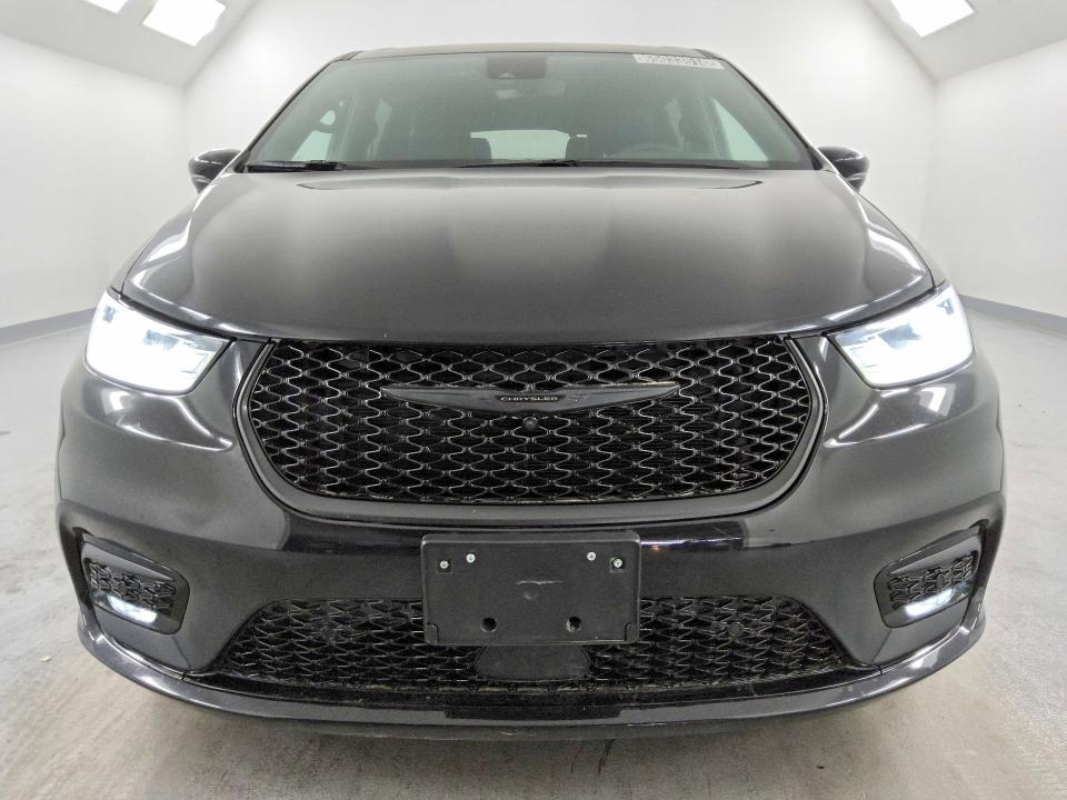 2023 Chrysler Pacifica VIN 2C4RC1L74PR632822 COPART salvage auction — MINOR DENT/SCRATCHES, Ca - Certificate Of Title, sold $18,200 on 2026-10-08 (photo 5)