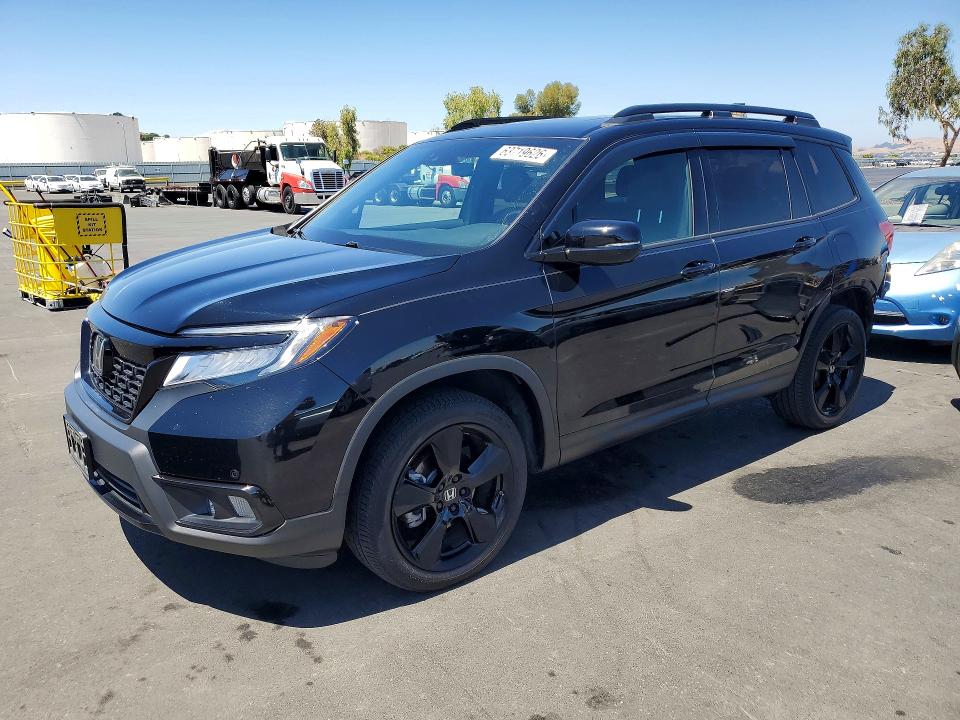 2021 Honda Passport VIN 5FNYF8H01MB003002 — COPART salvage auction photo