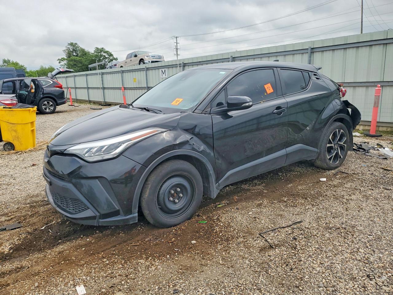 2021 Toyota C-HR VIN NMTKHMBX3MR131637 — COPART salvage auction photo