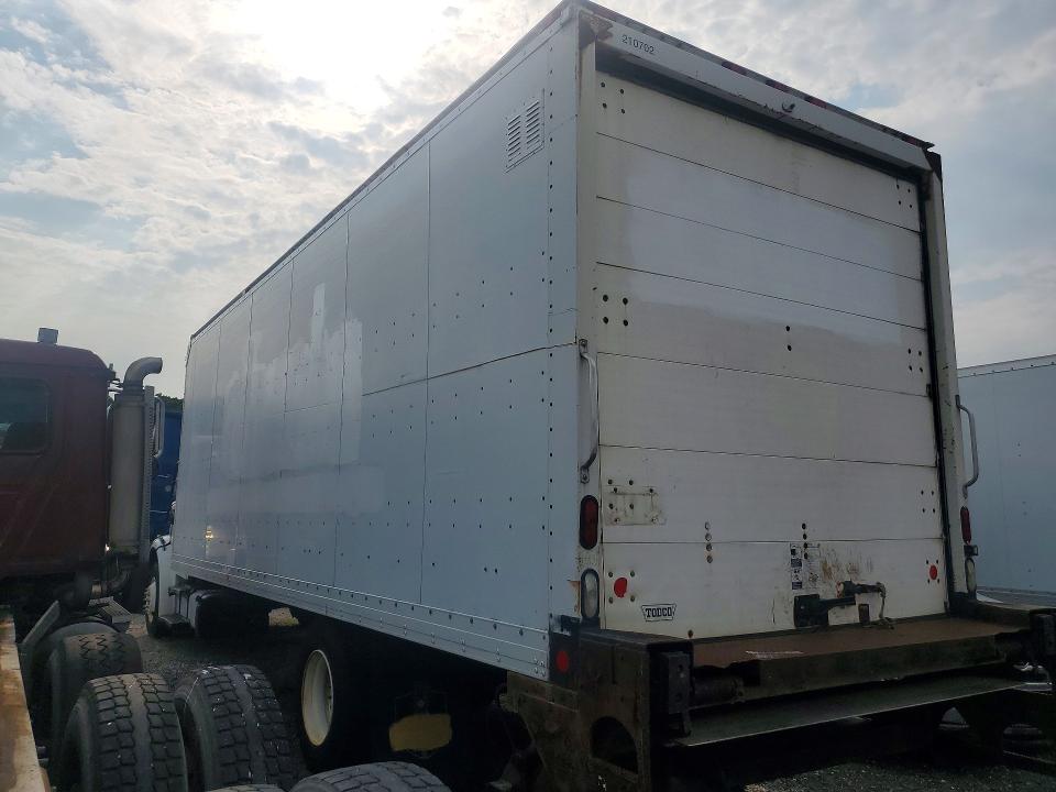 2014 Freightliner All models VIN 1FVACWDT1EHFR3936 COPART salvage auction — NORMAL WEAR, CT, sold $4,600 on 2026-09-01 (photo 2)