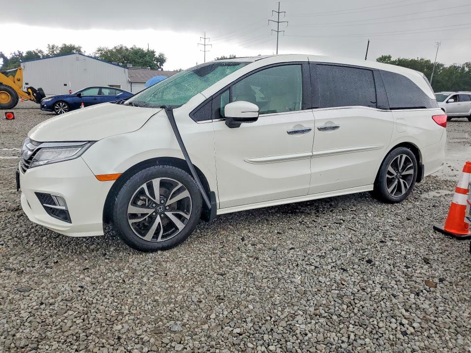 2018 Honda Odyssey VIN 5FNRL6H90JB034754 — COPART salvage auction photo