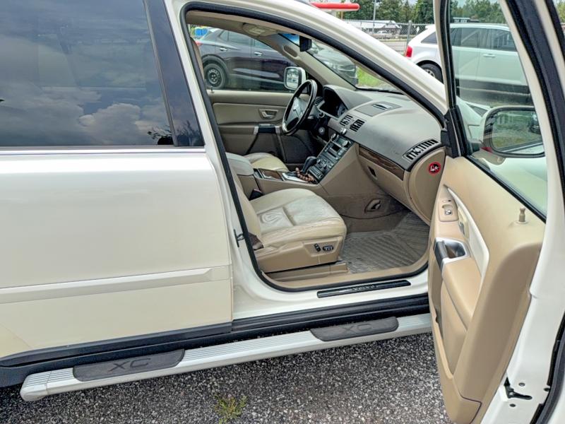 2010 Volvo Xc90 VIN YV4CZ982XA1533706 COPART salvage auction — NORMAL WEAR, On - Permit No Brand - Unfit (P), sold $175 on 2026-08-20 (photo 5)