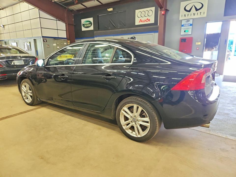 2013 Volvo S60 VIN YV1612FH3D2171054 COPART salvage auction — MINOR DENT/SCRATCHES, NJ - CERTIFICATE OF TITLE (P), sold $1,050 on 2026-08-13 (photo 2)