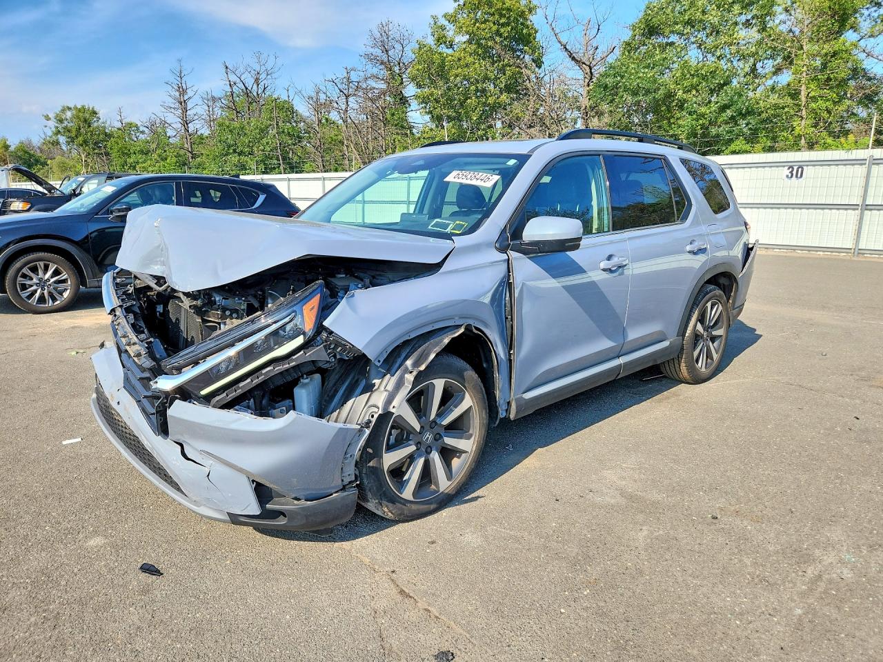 2025 Honda Pilot VIN 5FNYG1H72SB056144 — COPART salvage auction photo