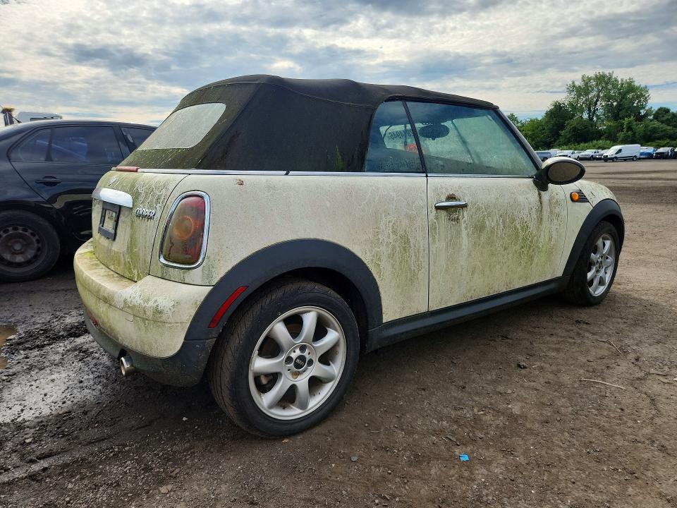 2010 Mini Cooper VIN WMWMR3C54ATZ19772 COPART salvage auction — Burn Interior, Ct - Certificate Of Title, sold $450 on 2026-08-11 (photo 3)