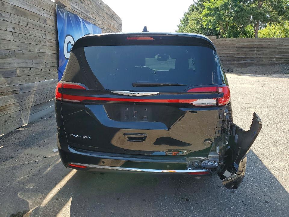 2025 Chrysler Pacifica VIN 2C4RC1BG5SR545537 COPART salvage auction — REAR END, CA - CERTIFICATE OF TITLE, sold $15,800 on 2026-08-19 (photo 5)