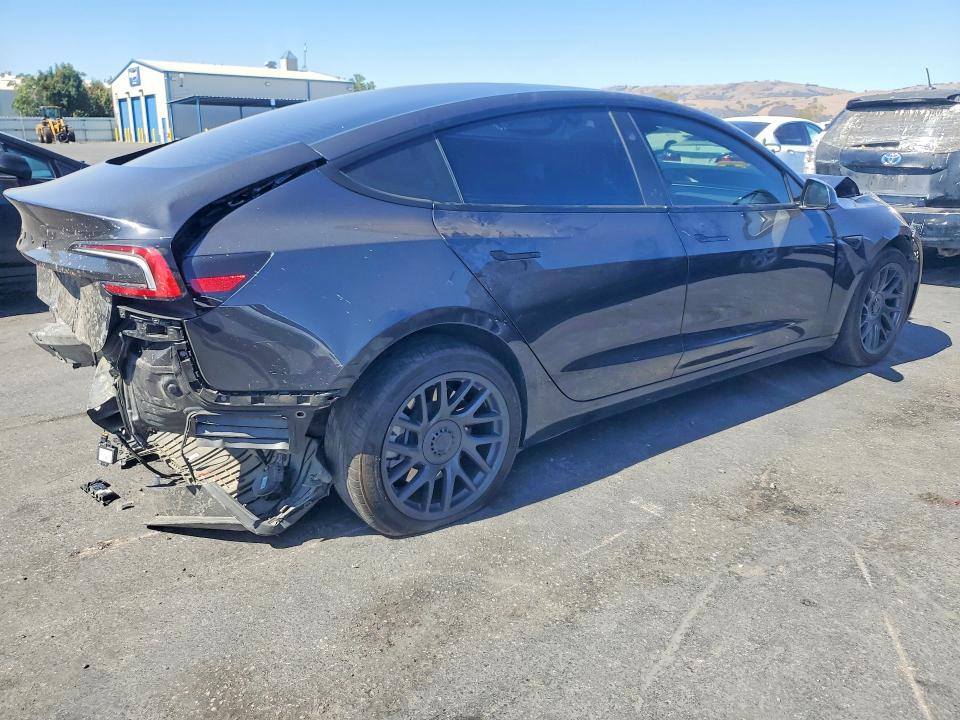 2025 Tesla Model 3 VIN 5YJ3E1EA4SF995103 COPART salvage auction — FRONT END, Ca - Salvage Certificate, sold $9,400 on 2026-09-01 (photo 3)