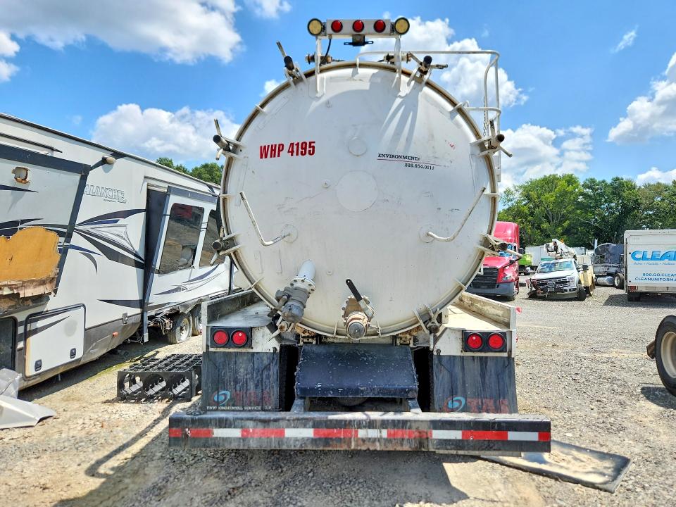 2008 Peterbilt 340 VIN 2NPRLN9X88M754752 COPART salvage auction — Burn Engine, IN - CERTIFICATE OF TITLE (P), sold $8,500 on 2026-09-06 (photo 6)
