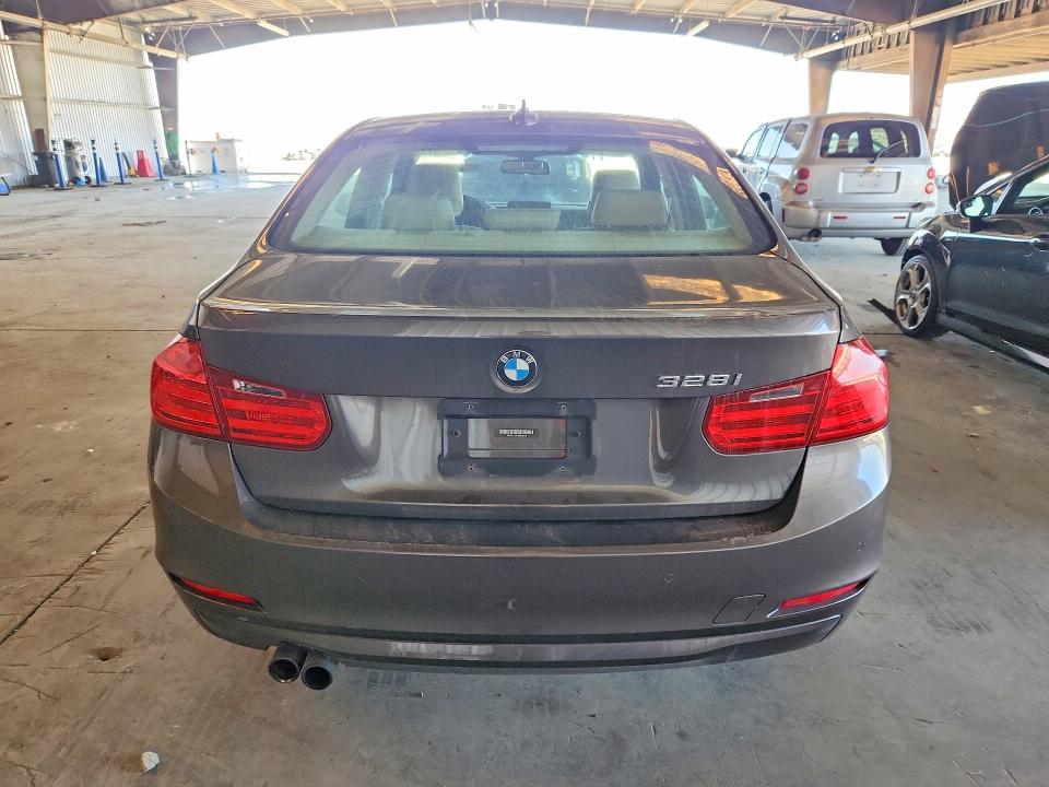 2013 BMW 3 series VIN WBA3C1C51DF439399 COPART salvage auction — SIDE, CA - DIS/DLR/EXP ONLY CLEAN TITLE, sold $1,250 on 2026-08-13 (photo 6)