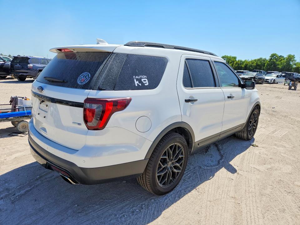 2017 Ford Explorer VIN 1FM5K8GT9HGD33651 COPART salvage auction — REAR END, Tx - Salvage Vehicle Title, sold $7,000 on 2026-08-21 (photo 3)