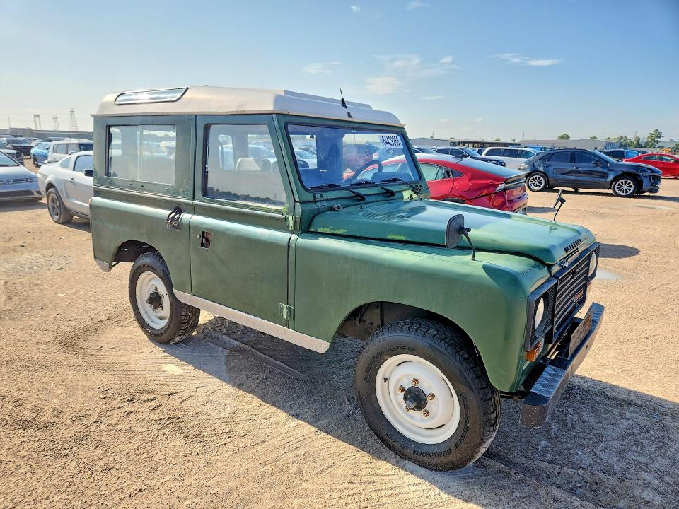 1983 Land rover Defender VIN VSELBABG2AZ102639 COPART salvage auction — MINOR DENT/SCRATCHES, CO - CERTIFICATE OF TITLE, sold $17,700 on 2026-08-28 (photo 4)