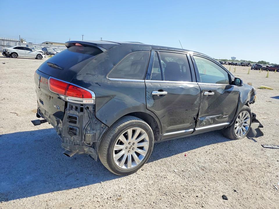 2013 Lincoln Mkx VIN 2LMDJ6JK7DBL04898 COPART salvage auction — FRONT END, Tx - Salvage Vehicle Title, sold $825 on 2026-09-01 (photo 3)