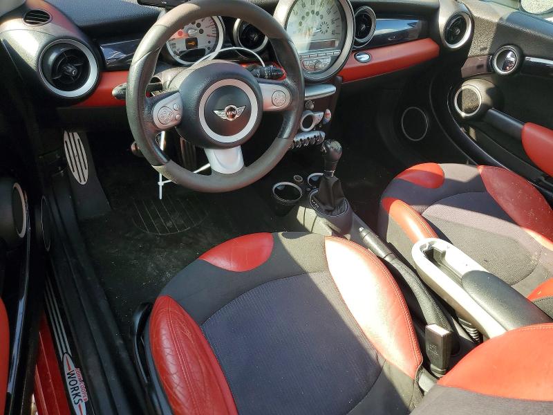 2009 Mini Cooper VIN WMWMM33599TP93600 COPART salvage auction — MECHANICAL, Nj - Certificate Of Title, sold $500 on 2026-09-09 (photo 8)