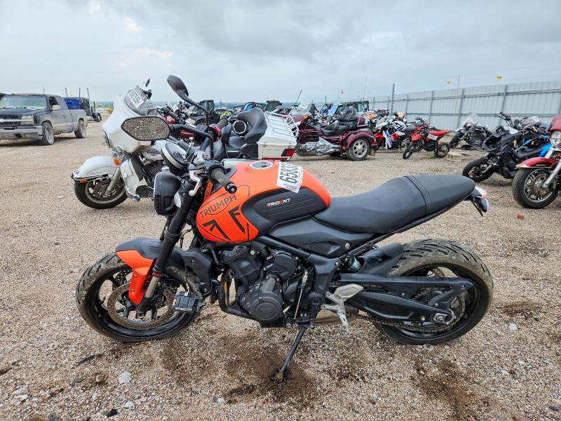 2023 Triumph motorcycle Trident 660 VIN SMTL10UL3PTBH3616 COPART salvage auction — FRONT END, NE - CERT OF TITLE-SALVAGE, sold $1,700 on 2026-09-10 (photo 3)