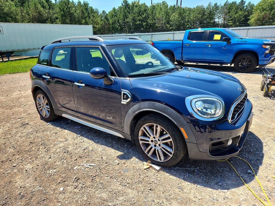 2019 Mini Cooper VIN WMZYT5C52K3G90093 COPART salvage auction — REAR END, Va - Cert Of Title - Salvage, sold $1,600 on 2026-08-31 (photo 4)