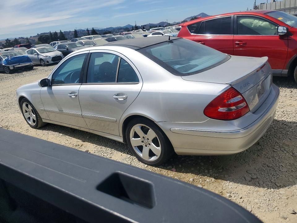 2005 Mercedes-benz E-klasse VIN WDBUF65J85A649260 COPART salvage auction — MINOR DENT/SCRATCHES, Ca - Dis/Dlr/Exp Only Clean Title, sold $350 on 2026-08-20 (photo 2)