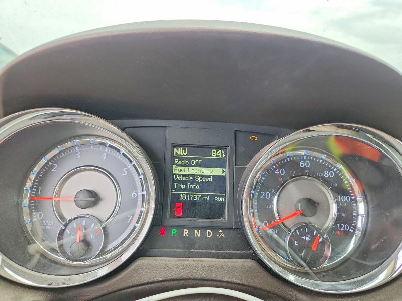 2014 Chrysler Voyager VIN 2C4RC1CG8ER378058 COPART salvage auction — MINOR DENT/SCRATCHES, Ut - Certificate Of Title, sold $825 on 2026-08-21 (photo 9)