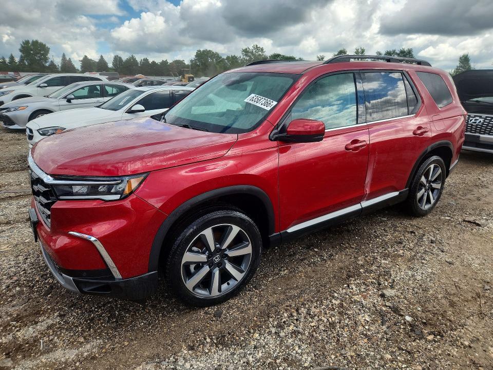 2025 Honda Pilot VIN 5FNYG1H71SB159880 COPART salvage auction — WATER/FLOOD, Salvage Title, sold $19,600 on 2026-09-01 (photo 1)