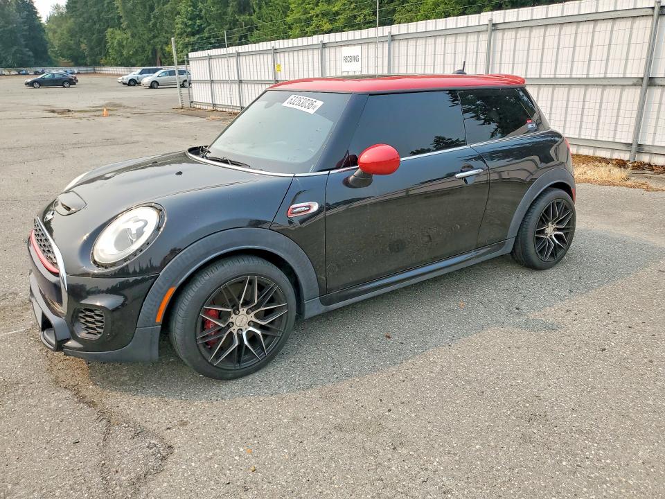 2017 Mini Cooper VIN WMWXM9C5XHT997286 COPART salvage auction — MINOR DENT/SCRATCHES, Wa - Vehicle Cert Of Ownership-Titl, sold $2,100 on 2026-08-17 (photo 1)