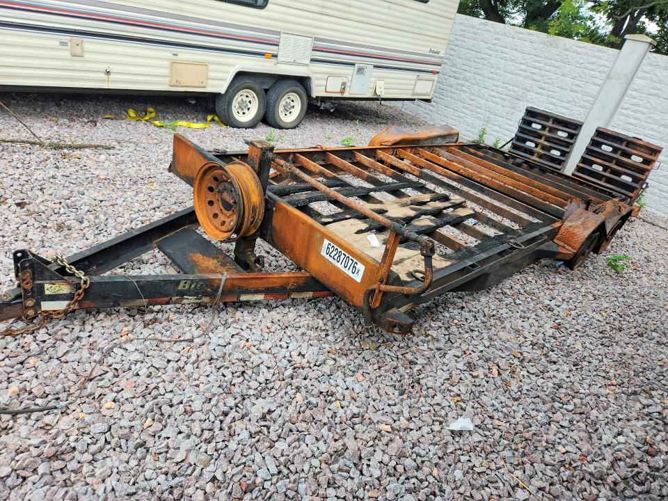2020 Big tex 20 ft trai VIN 16VEX2027L2027322 COPART salvage auction — BURN, WI - JUNKED VEHICLE BILL OF SALE, sold $10 on 2026-08-31 (photo 1)