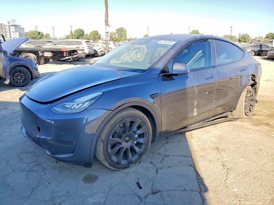 2022 Tesla Model y VIN 7SAYGDEE6NF360878 — COPART salvage auction photo