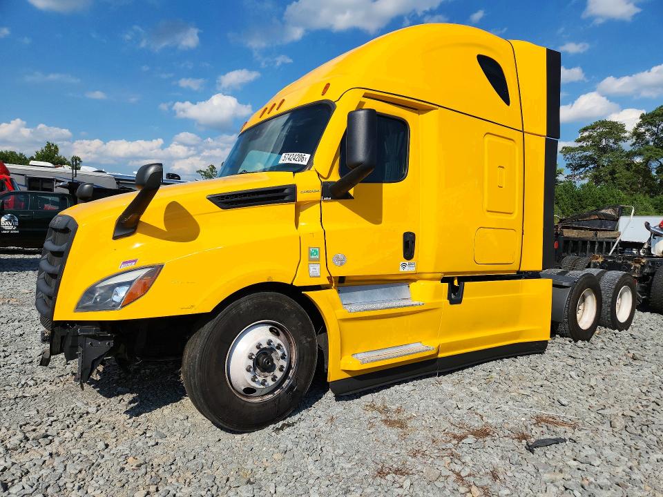 2024 Freightliner Cascadia 126 VIN 3AKJHHDR0RSUN1278 COPART salvage auction — SIDE, NC - SALVAGE CERTIFICATE OF TITLE, sold $52,000 on 2026-09-17 (photo 1)