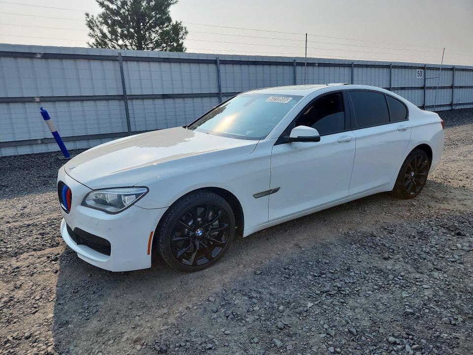 2015 BMW 7 series VIN WBAYB6C51FG299230 — COPART salvage auction photo
