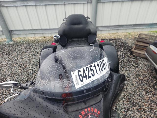 2022 Harley-davidson Flhtcutg VIN 1HD1MAF11NB855122 COPART salvage auction — NORMAL WEAR, LA - CERT OF TITLE-SALVAGE, sold $7,000 on 2026-09-01 (photo 5)