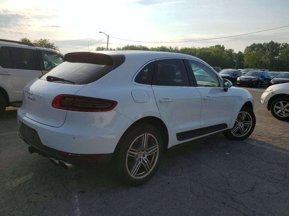 2017 Porsche Macan VIN WP1AB2A53HLB13342 COPART salvage auction — MINOR DENT/SCRATCHES, Ky - Certificate Of Title (P), sold $7,800 on 2026-09-02 (photo 3)
