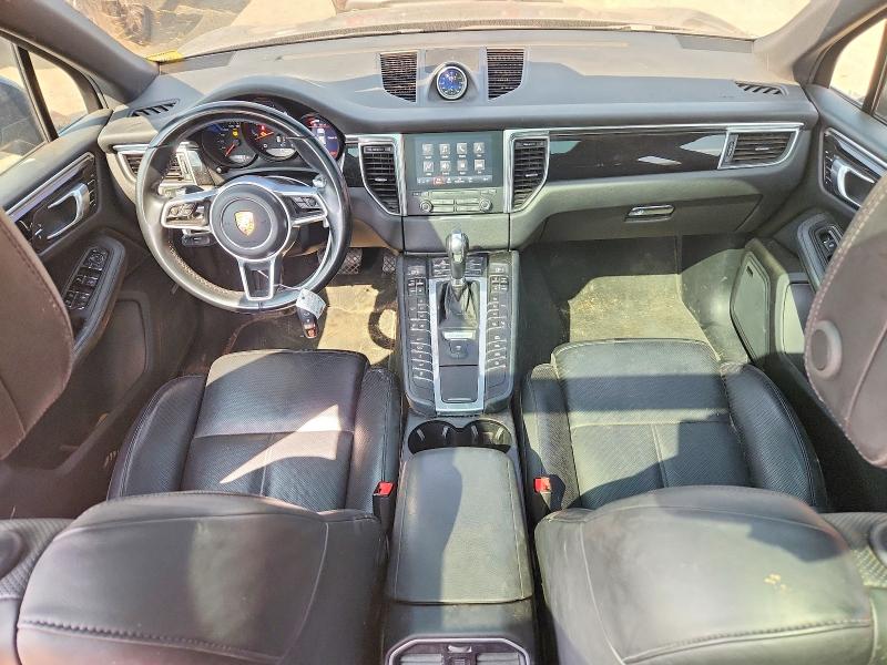 2018 Porsche Macan VIN WP1AA2A50JLB17938 COPART salvage auction — MINOR DENT/SCRATCHES, Il - Certificate Of Title (P), sold $7,800 on 2026-09-29 (photo 8)