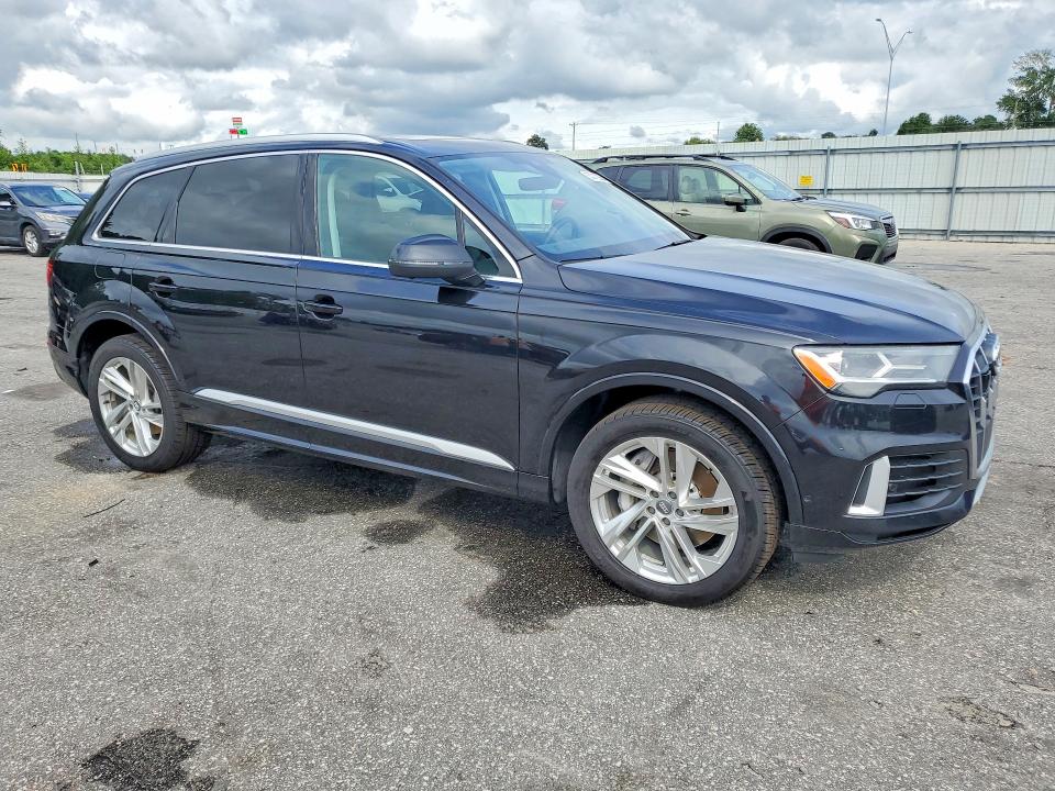 2020 Audi Q7 VIN WA1LXAF73LD000097 COPART salvage auction — MINOR DENT/SCRATCHES, Nc - Dealer Only Clean Title (P), sold $13,700 on 2026-08-25 (photo 4)