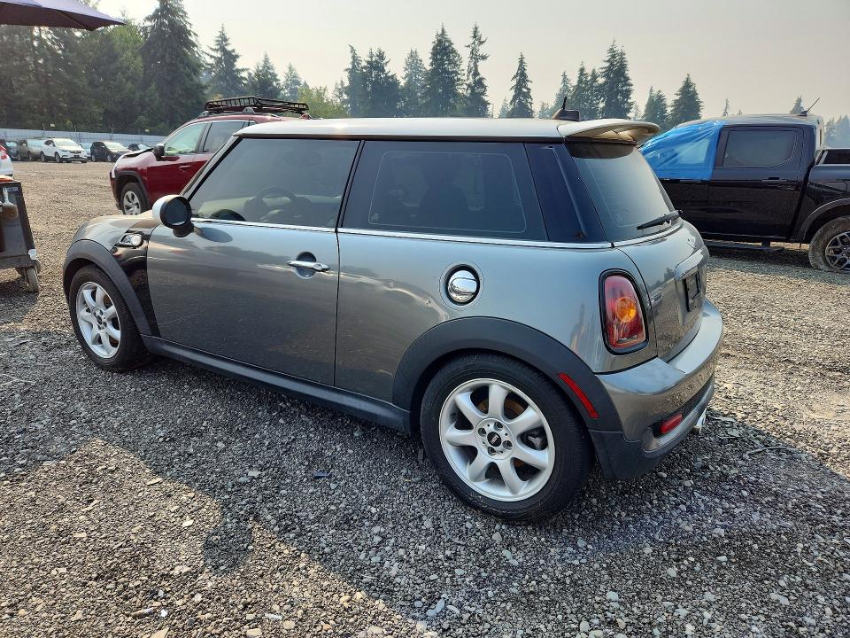 2007 Mini Cooper VIN WMWMF73557TL85058 COPART salvage auction — FRONT END, Wa - Vehicle Cert Of Ownership-Titl, sold $100 on 2026-08-07 (photo 2)