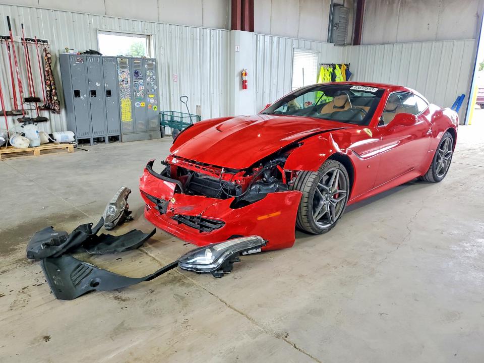 2017 Ferrari California — VIN ZFF77XJAXH0226117