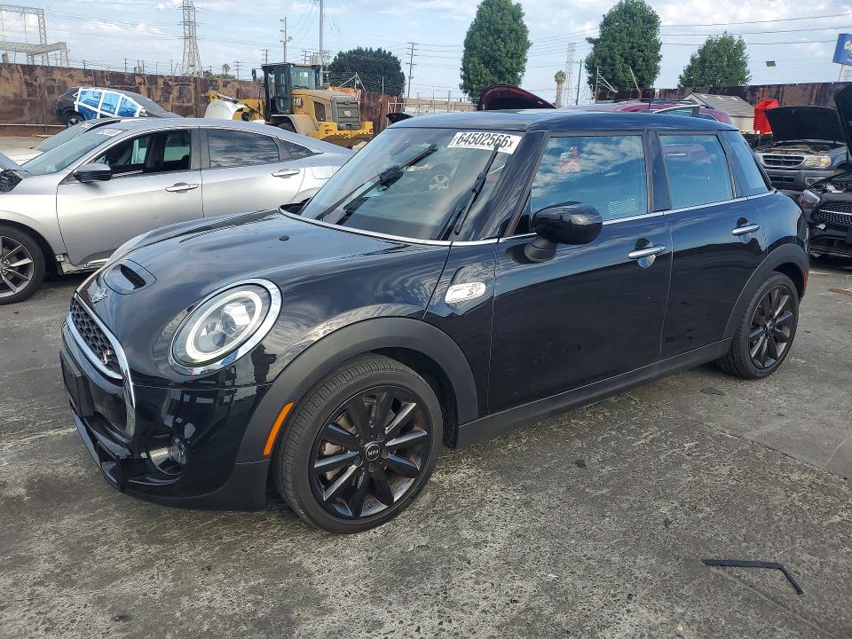 2020 Mini Cooper VIN WMWXU9C01L2M45954 COPART salvage auction — NORMAL WEAR, Ca - Salvage Certificate, sold $5,000 on 2026-08-21 (photo 1)