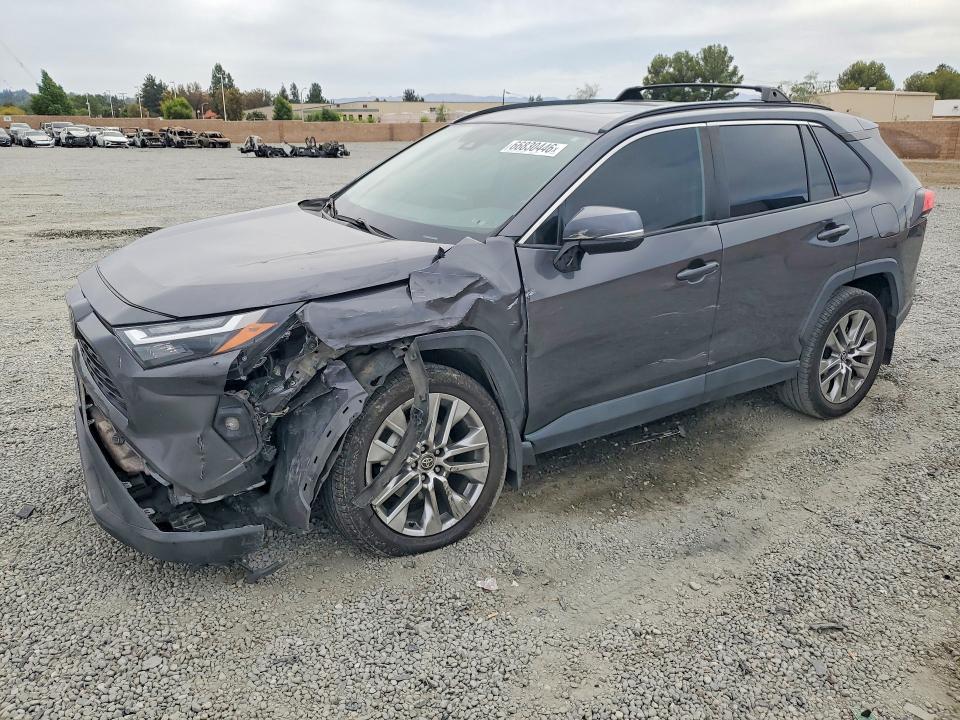 2022 Toyota Rav4 VIN 2T3C1RFV6NC186858 — COPART salvage auction photo