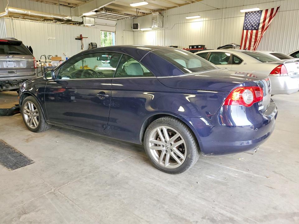 2008 Volkswagen Eos VIN WVWFA71F18V009811 COPART salvage auction — MINOR DENT/SCRATCHES, Mn - Certificate Of Title, sold $725 on 2026-08-11 (photo 2)