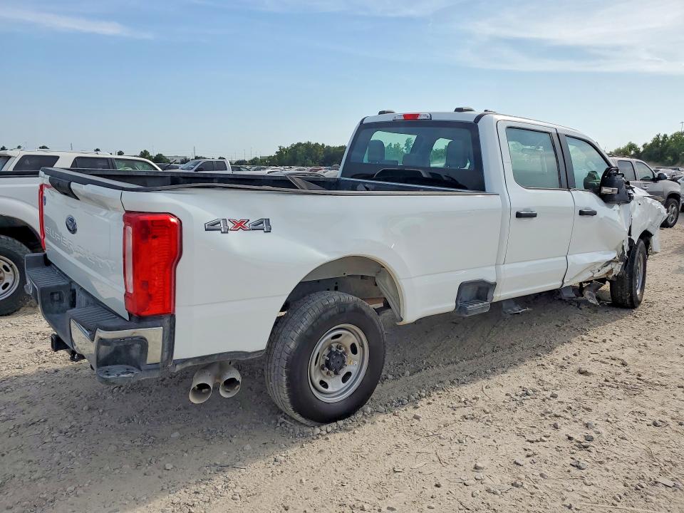 2025 Ford F250 VIN 1FT7W2BT1SED63851 COPART salvage auction — FRONT END, TX - SALVAGE VEHICLE TITLE, sold $8,500 on 2026-08-28 (photo 3)