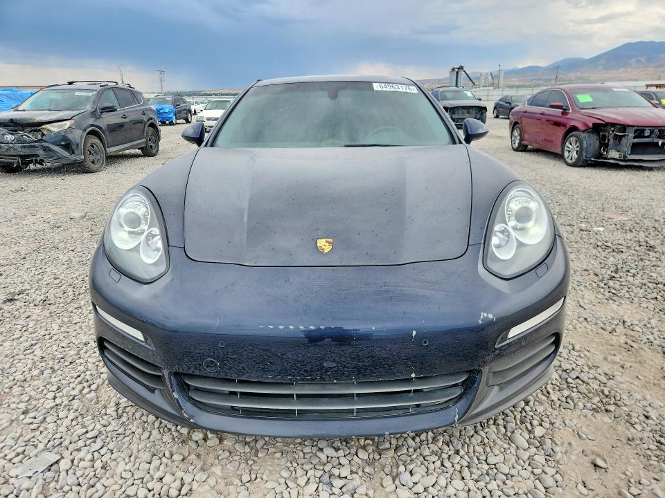 2016 Porsche Panamera VIN WP0AD2A72GL040623 COPART salvage auction — MINOR DENT/SCRATCHES, Ut - Cert Of Title-Flood/Restored, sold $3,300 on 2026-08-14 (photo 5)