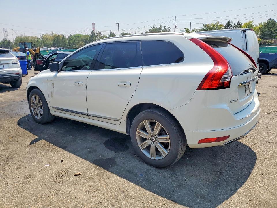 2016 Volvo Xc60 VIN YV4612RK7G2796359 COPART salvage auction — SIDE, Salvage Title, sold $1,100 on 2026-08-18 (photo 2)