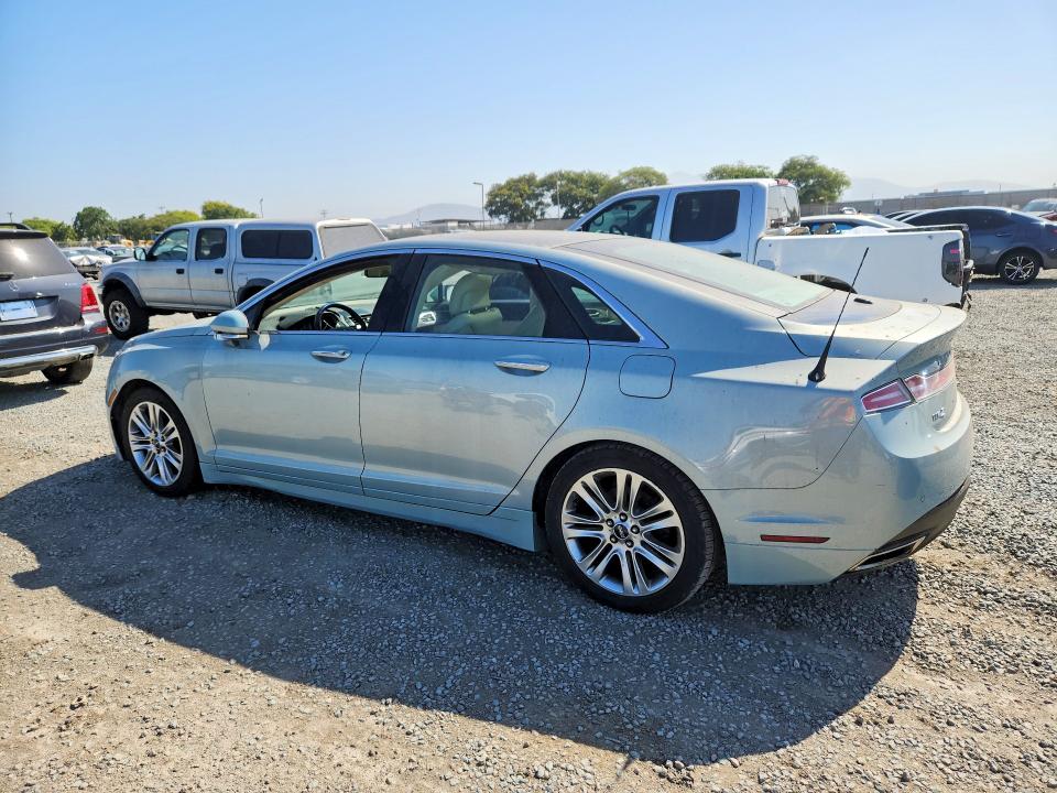 2014 Lincoln Mkz VIN 3LN6L2LU3ER814190 COPART salvage auction — MINOR DENT/SCRATCHES, NY - DIS/DLR/EXP CLEAN TITLE, sold $2,500 on 2026-09-10 (photo 2)