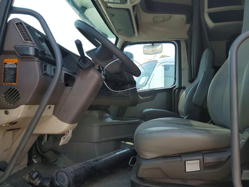2020 Volvo VNR VIN 4V4WC9EH6LN247412 COPART salvage auction — ALL OVER, OH - CERT OF TITLE-SALVAGE, sold $1,300 on 2026-09-08 (photo 7)