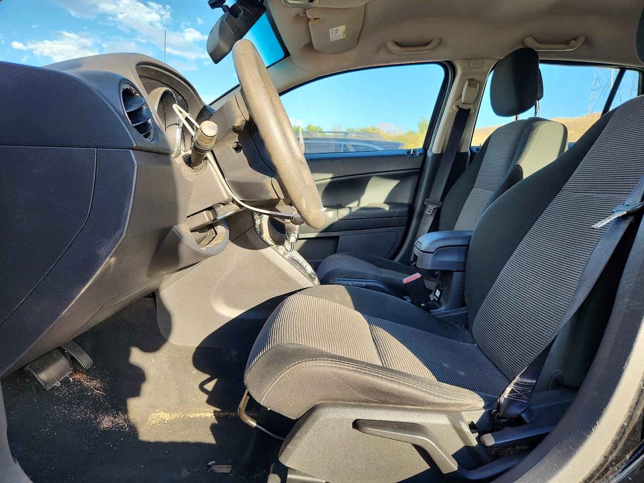 2012 Dodge Caliber VIN 1C3CDWEA1CD529562 COPART salvage auction — Side, Ct - Clean Title, sold $325 on 2026-09-04 (photo 7)