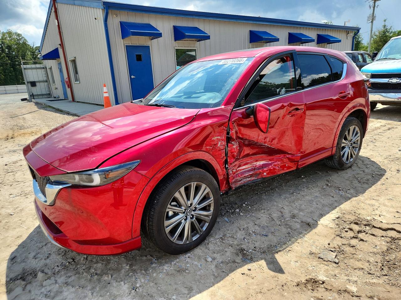 2025 Mazda CX-5 VIN JM3KFBXY2S0610958 — COPART salvage auction photo