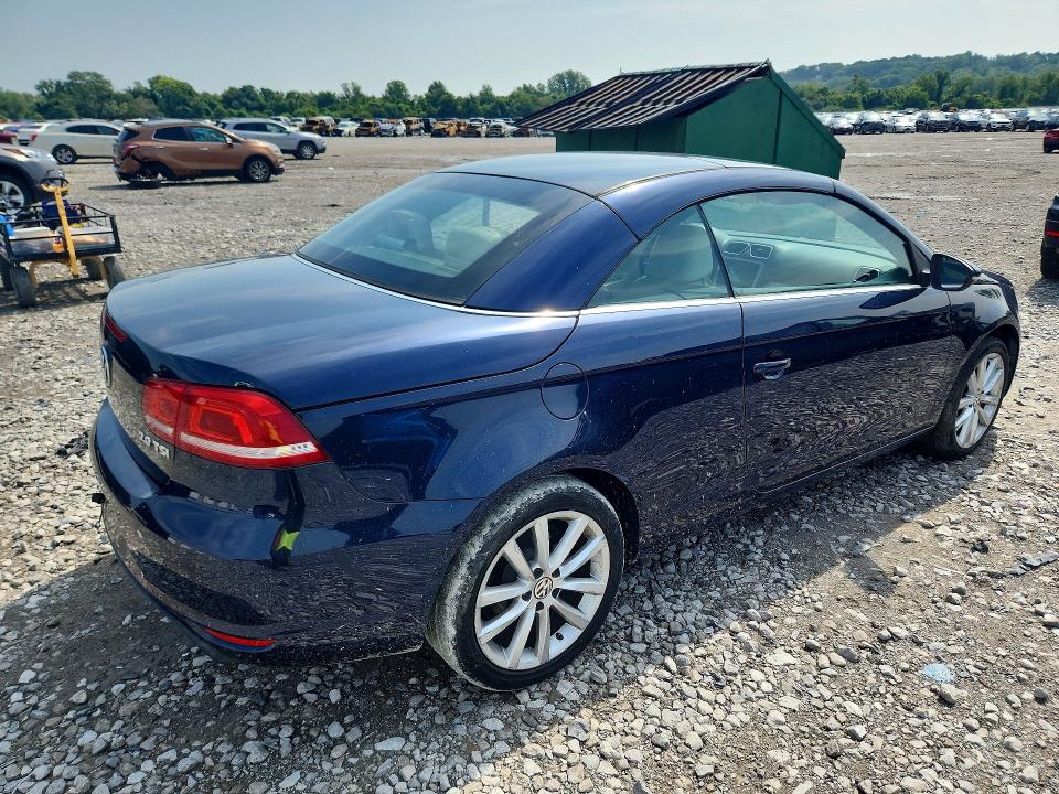 2012 Volkswagen Eos VIN WVWBW7AHXCV014046 COPART salvage auction — WATER/FLOOD, Mo - Certificate Of Title, sold $1,695 on 2026-08-12 (photo 3)
