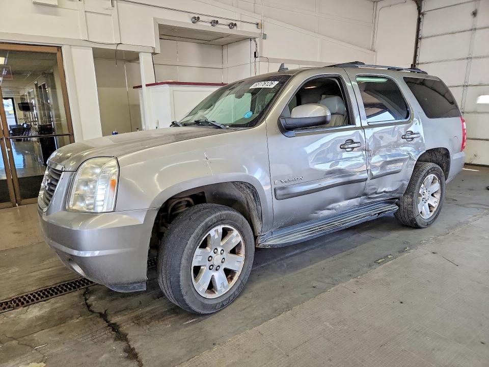 2007 Gmc Yukon VIN 1GKFK13027R129731 COPART salvage auction — SIDE, WA - BILL OF SALE, sold $600 on 2026-10-09 (photo 1)