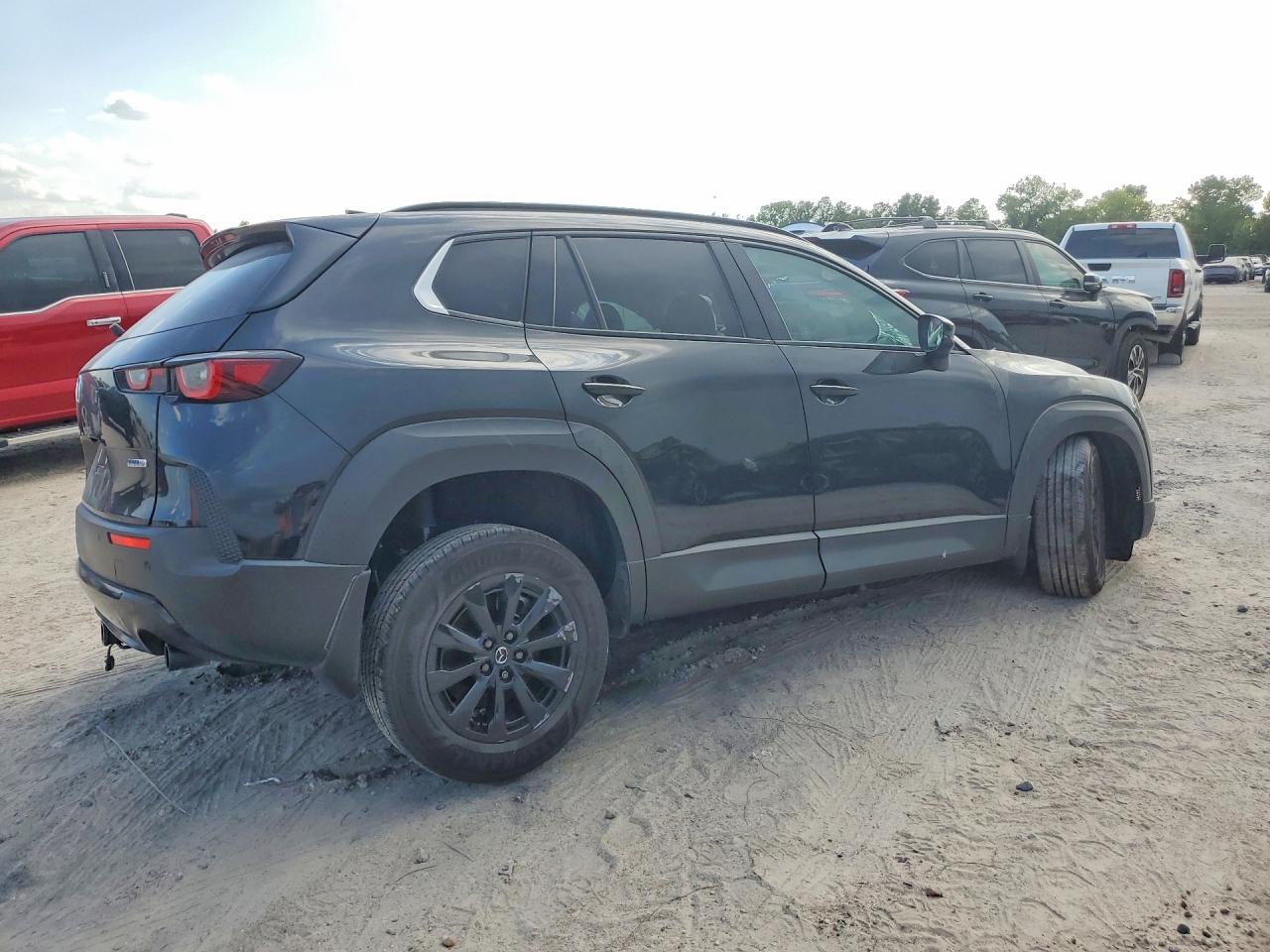 2026 Mazda Cx-50 VIN 7MMVAADW3TN145886 COPART salvage auction — Front End, TX - SALVAGE VEHICLE TITLE, sold $9,400 on 2026-09-04 (photo 3)