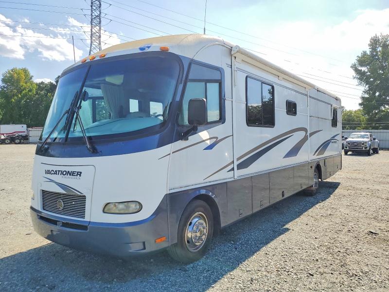 2001 Holiday rambler Recreational vehicle (rv) VIN 1FCNF53S0Y0A09890 COPART salvage auction — NORMAL WEAR, NC - DEALER ONLY CLEAN TITLE, sold $2,150 on 2026-09-08 (photo 2)