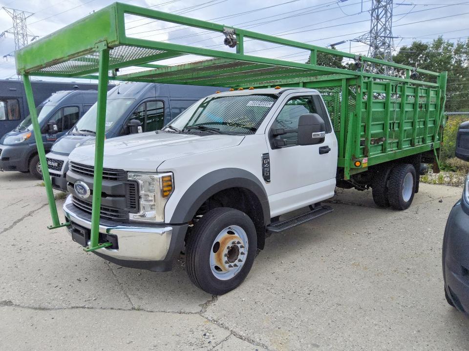2019 Ford F-450 super duty VIN 1FDUF4GYXKDA12957 COPART salvage auction — NORMAL WEAR, IL - CERTIFICATE OF TITLE, sold $8,800 on 2026-08-25 (photo 1)